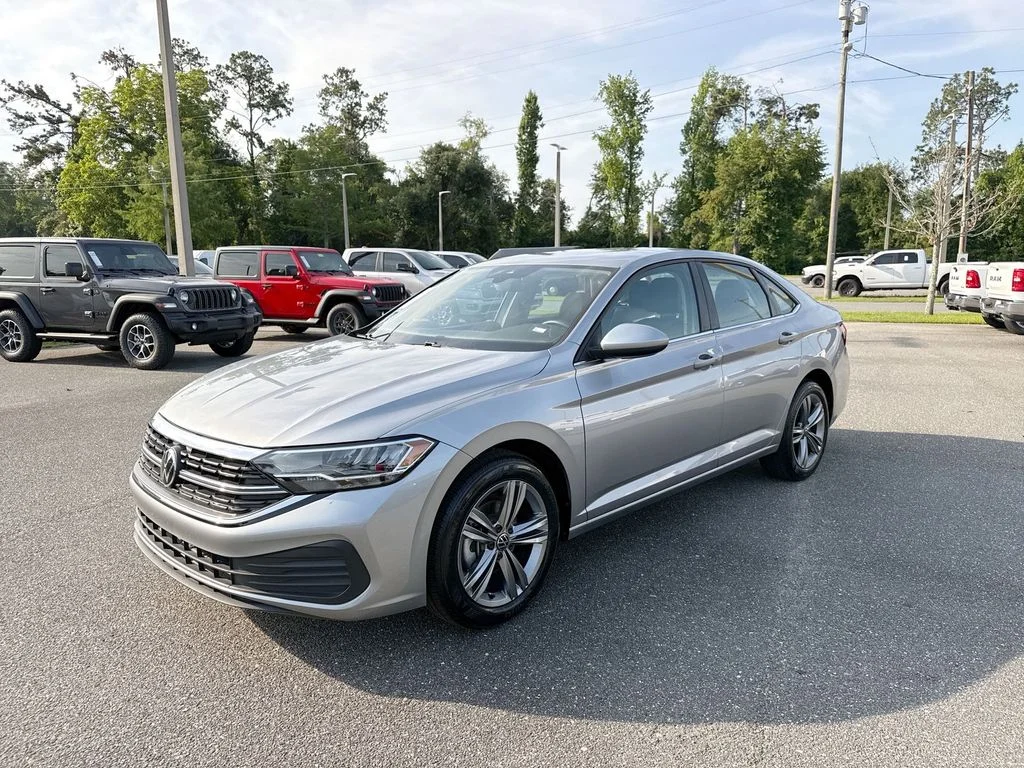 Used 2024 Platinum Gray Metallic Volkswagen 1.5T SE image 8