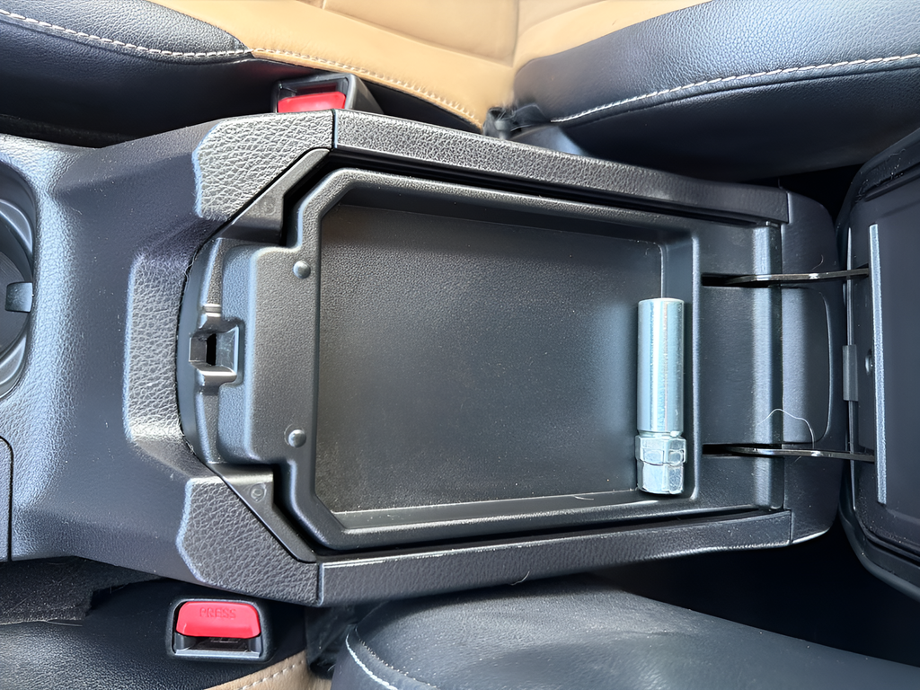 Used 2018 Red Toyota Limited image 33