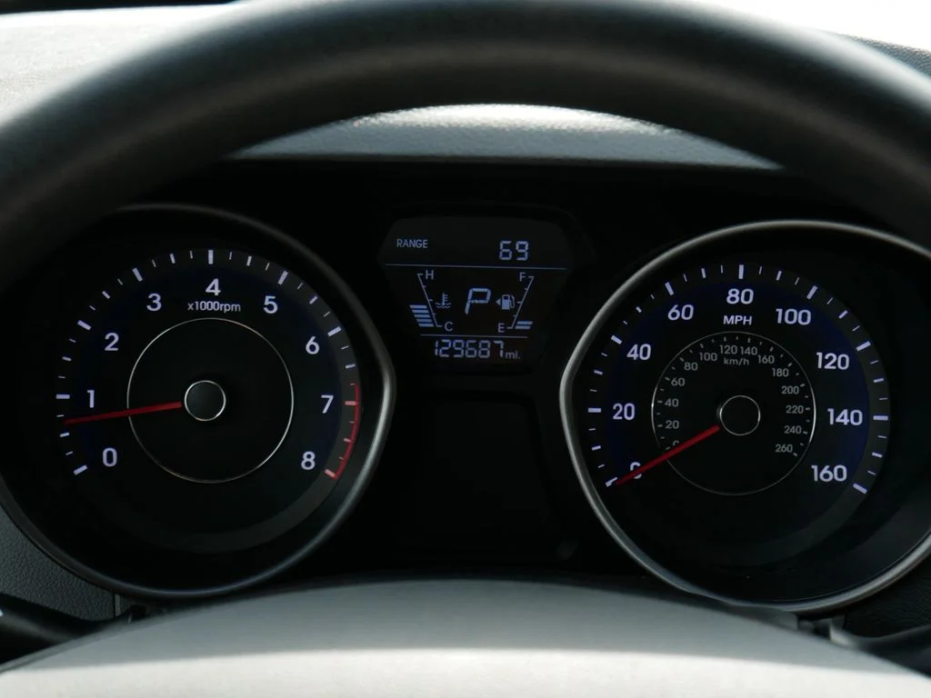 Used 2014 Gray Hyundai SE image 21