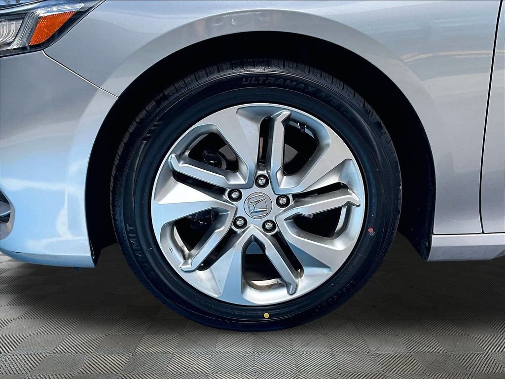 Used 2019 Silver Honda LX image 28