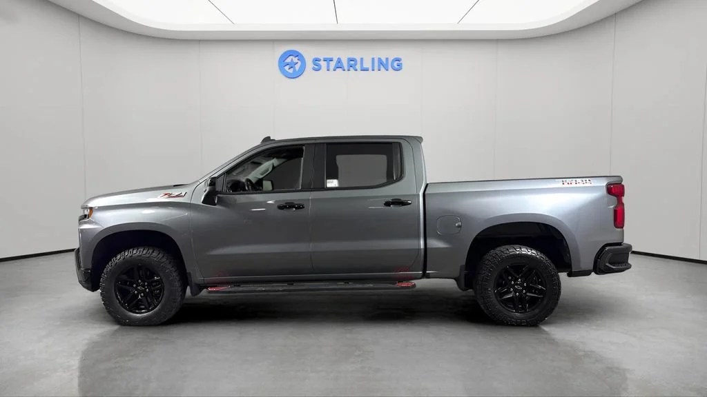 Used 2021 SATIN STEEL METALLIC Chevrolet LT Trail Boss image 4