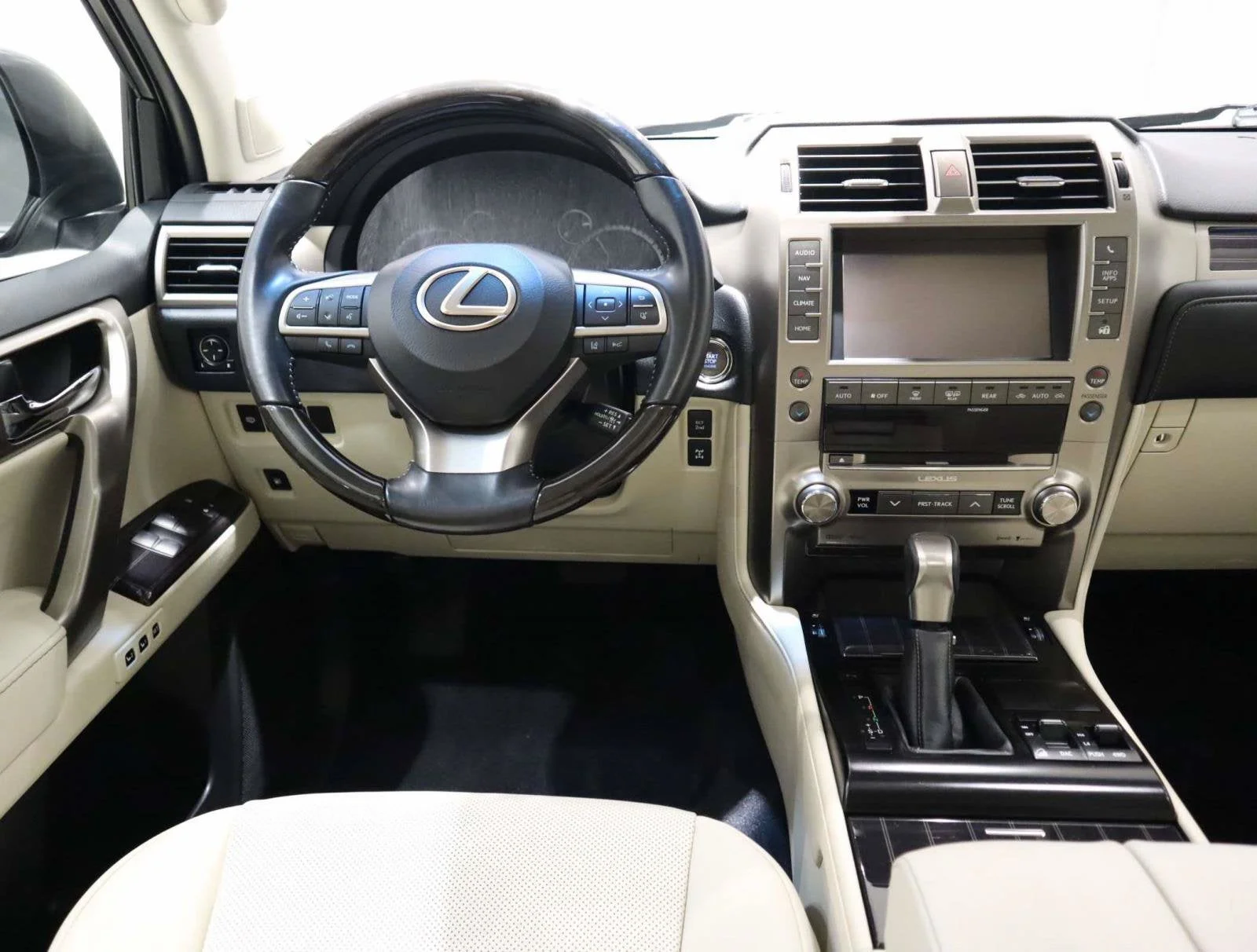 Used 2020 Silver Lexus GX 460 Premium image 15
