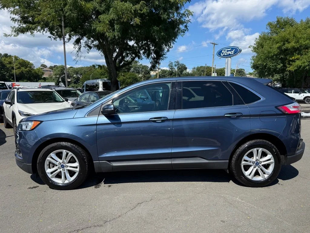 Used 2019 Blue Metallic Ford SEL image 11