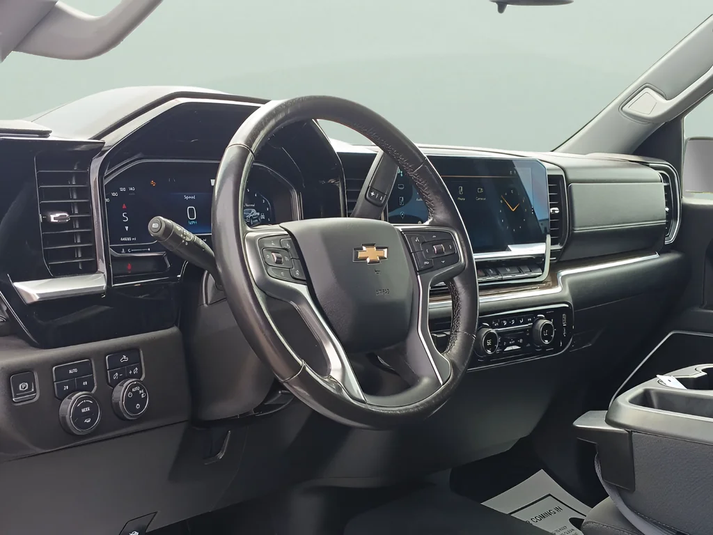Used 2022 Blue Chevrolet LT image 14