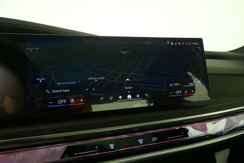 2026 BMW 7 Series 750e - Photo 24
