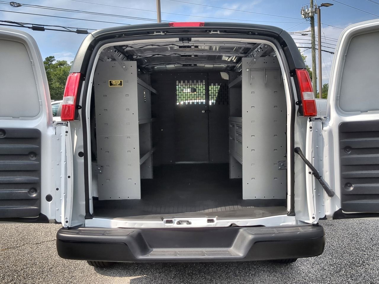 2025 GMC Savana Cargo Work Van - Photo 22