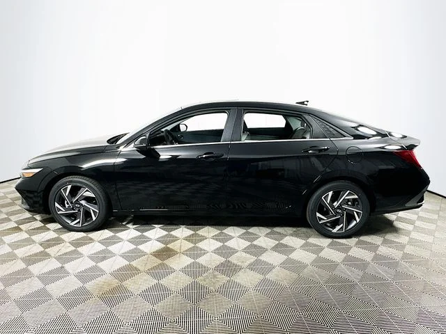 New 2026 Black Hyundai Limited image 6