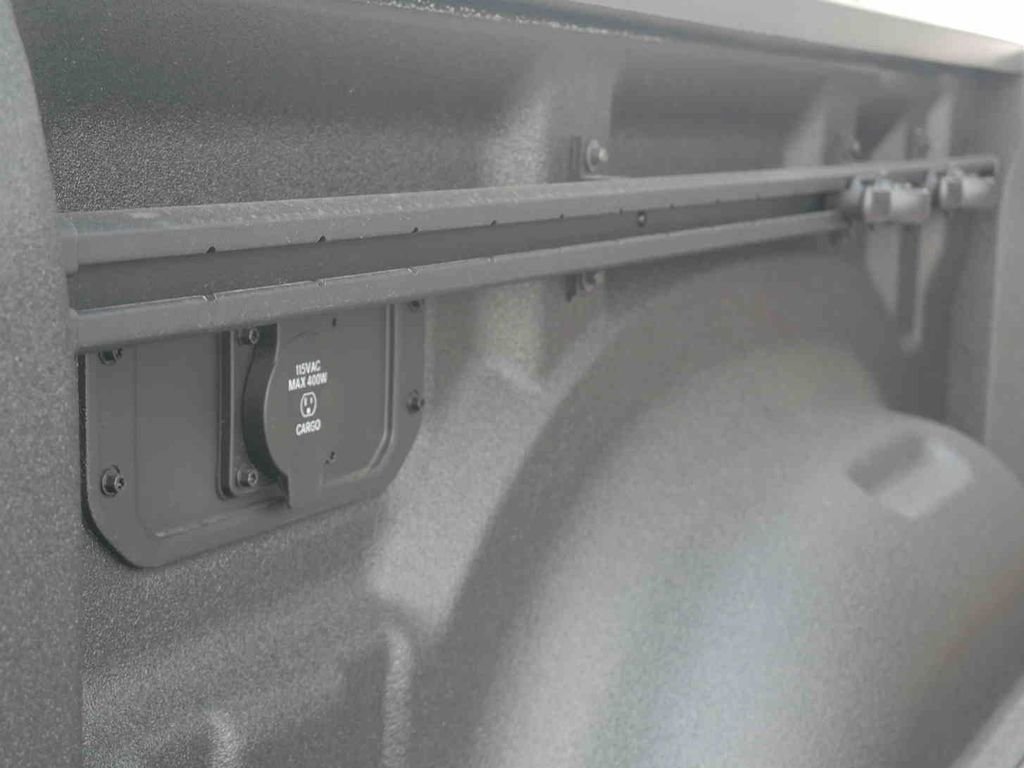 2026 RAM 1500 Laramie - Photo 10