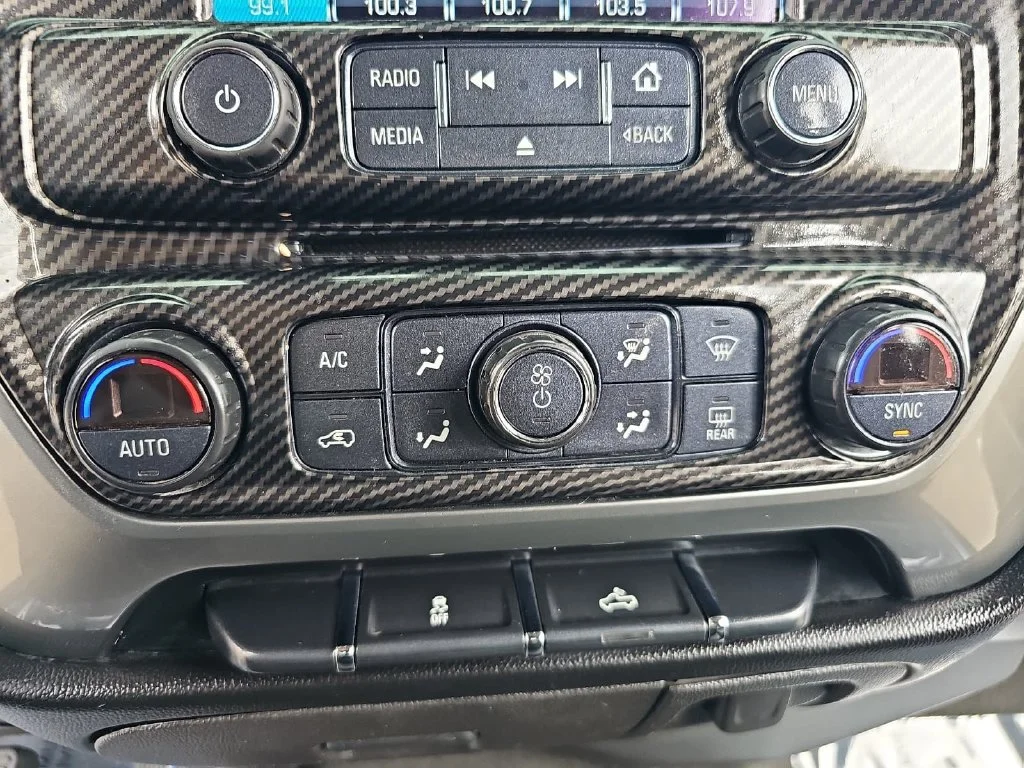 Used 2018 Silver Chevrolet LT image 20