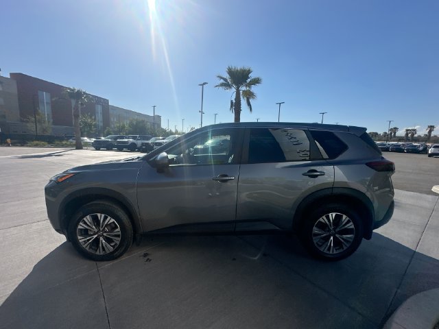 Certified Used 2023 Gun Metallic Nissan SV image 4
