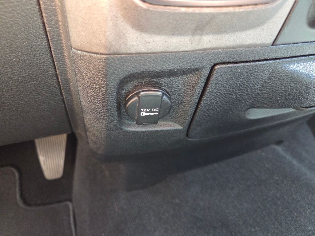 Used 2018 Silver Ram Express image 27