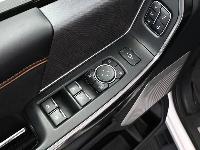 2024 Ford F-350 Super Duty Platinum - Photo 20