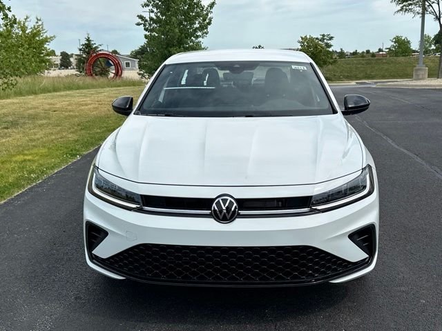 New 2026 Pure White Volkswagen 1.5T Sport image 2