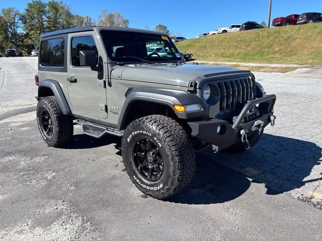 Used 2019 Gray Jeep Sport S image 2