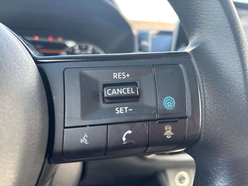 Used 2021 Gray Nissan SV image 22