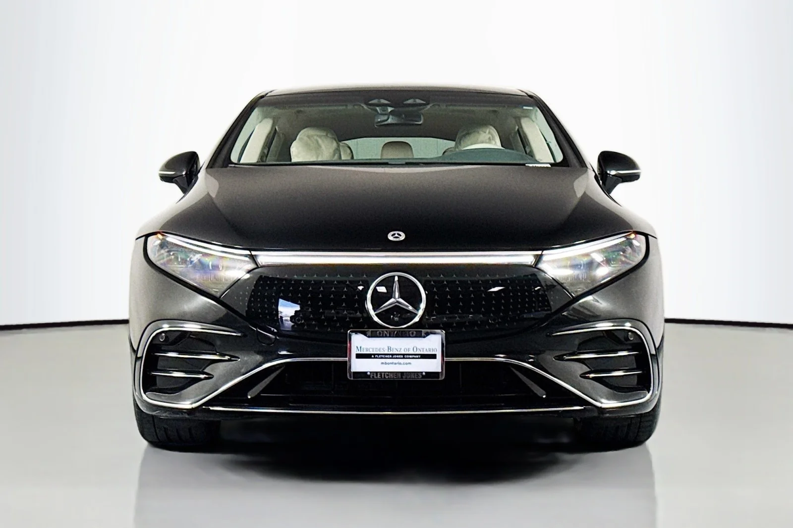 Used 2023 Obsidian Black Metallic Mercedes-Benz 580 image 2