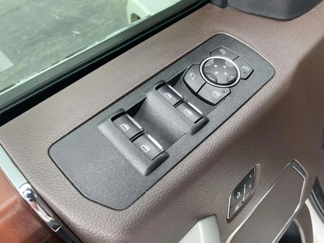 Used 2020 White Ford King Ranch image 13