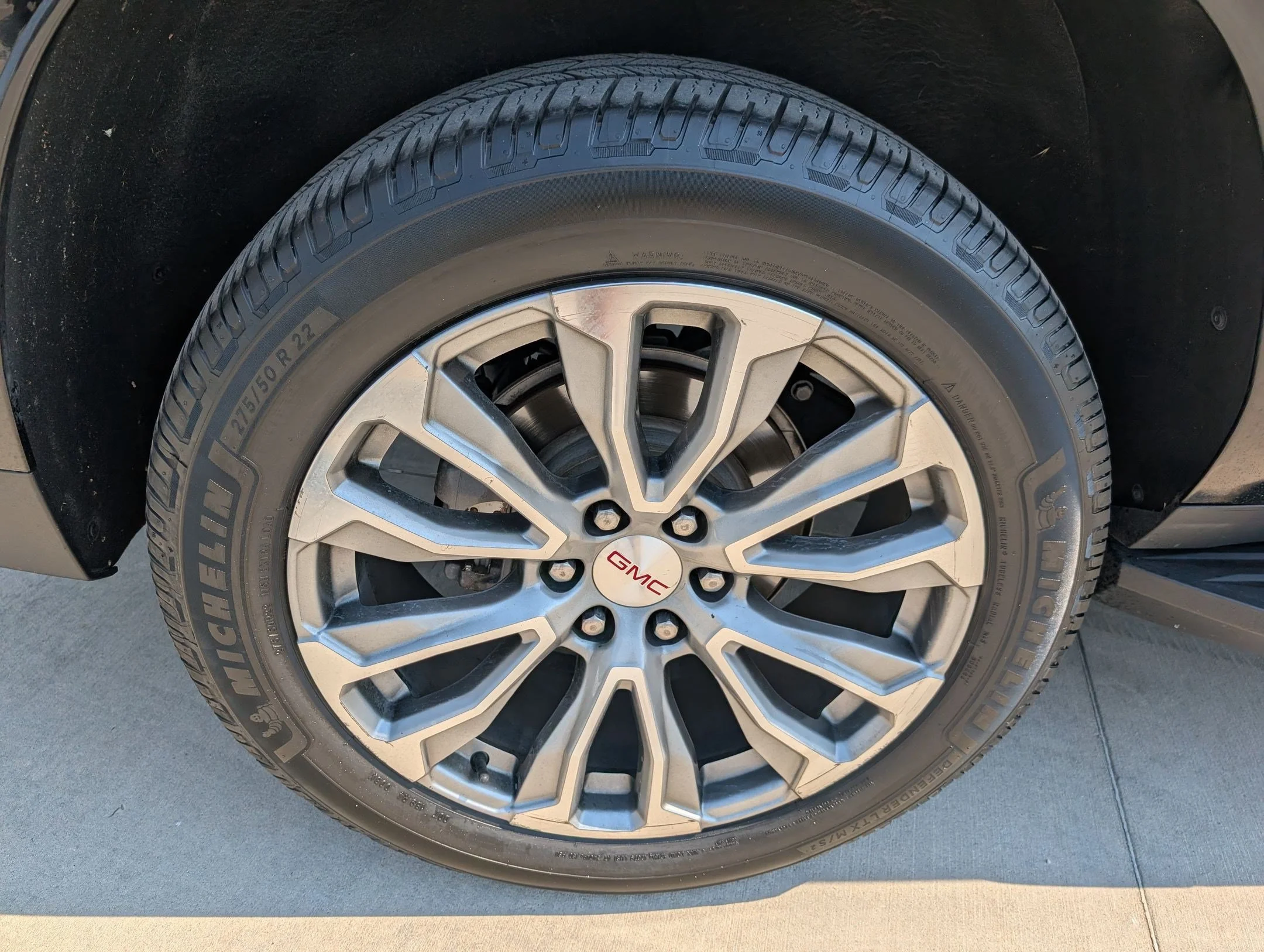 Used 2021 Onyx Black GMC Denali image 12