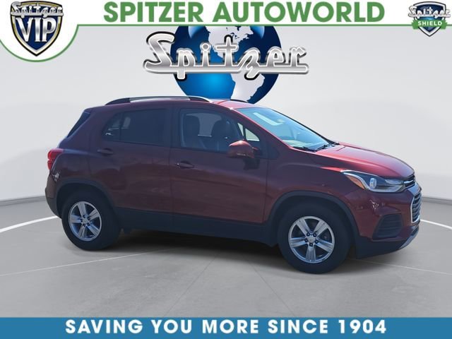 Used 2021 Chevrolet Trax LT with VIN KL7CJLSM7MB376066 for sale in North Canton, OH