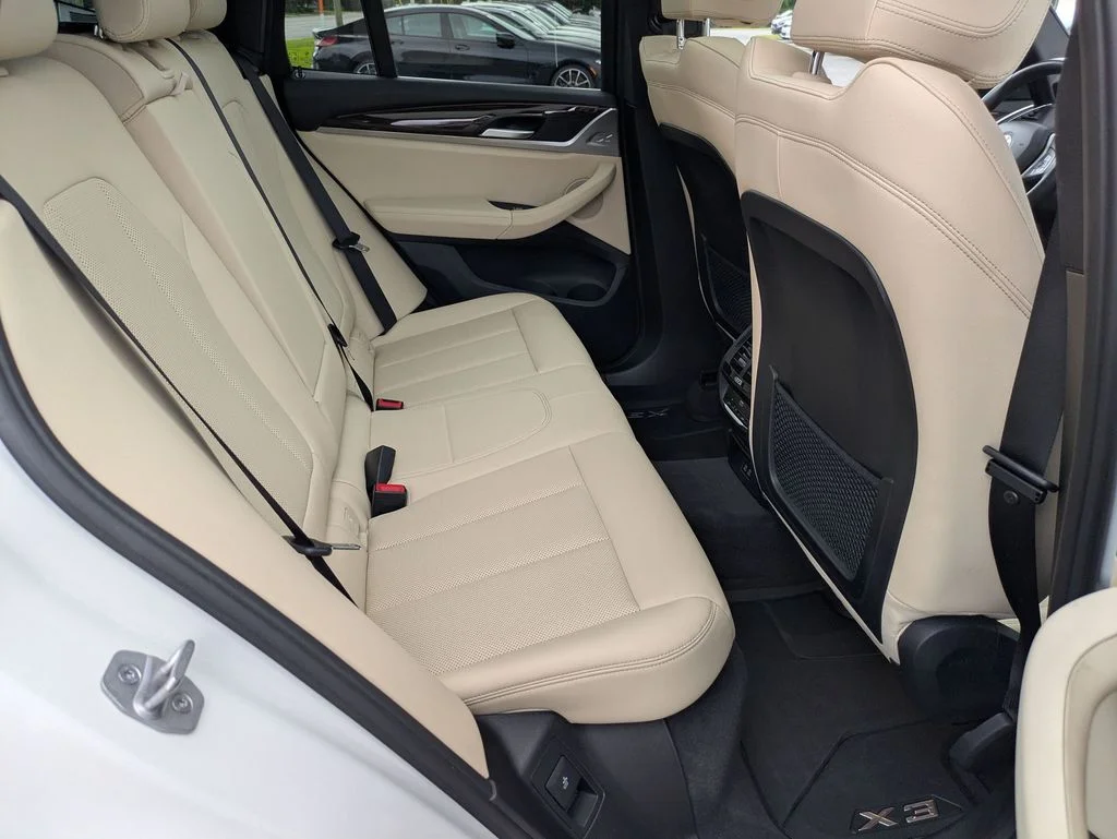 Used 2023 White BMW sDrive30i image 22