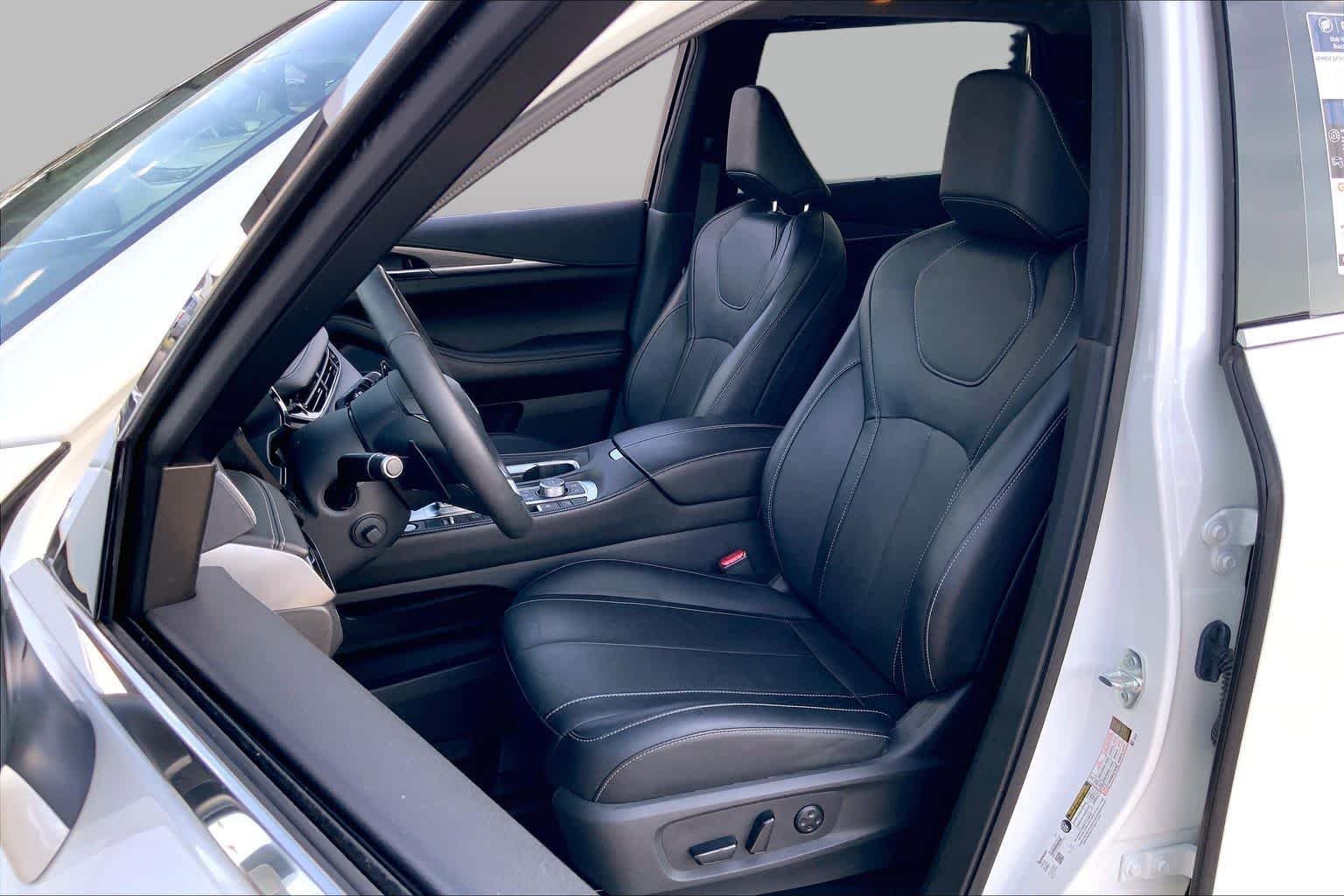 Pre-Owned 2024 INFINITI QX60 LUXE