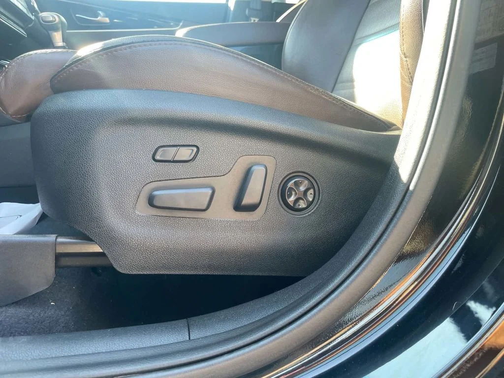 Used 2020 Black Kia SX image 20
