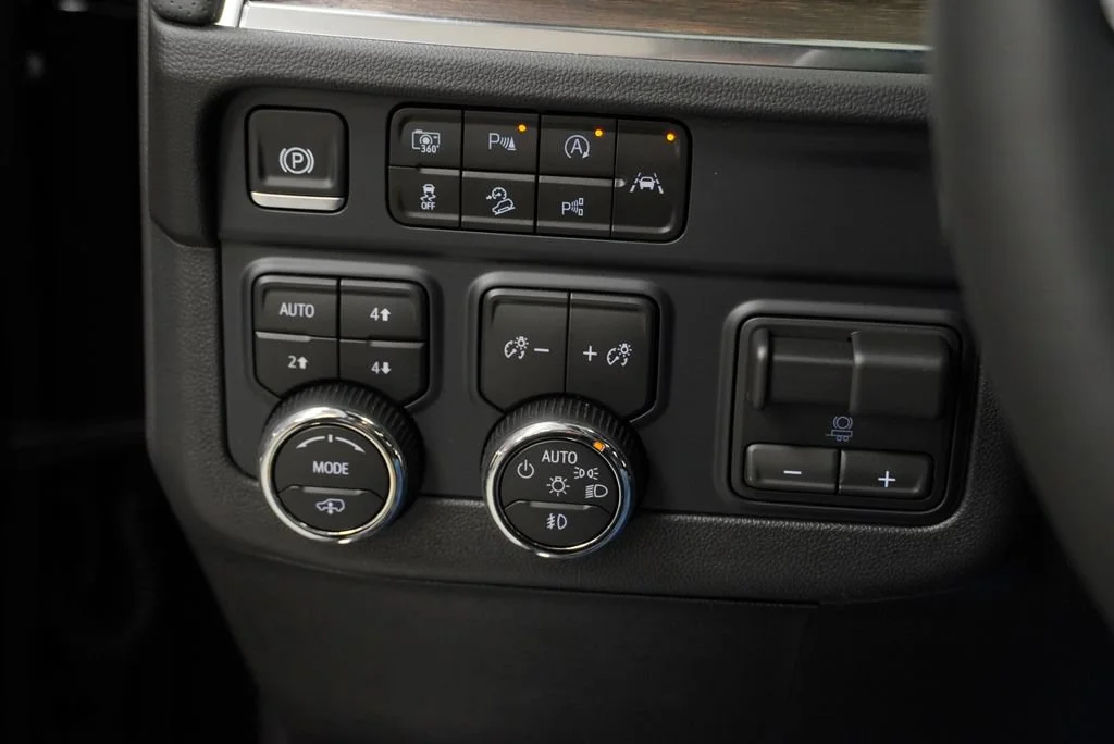 New 2026 Black Chevrolet High Country image 24