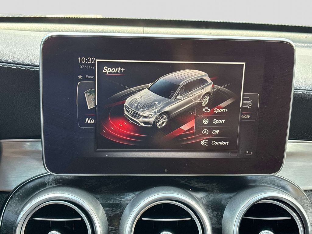 Used 2019 Blue Mercedes-Benz GLC 300 image 27