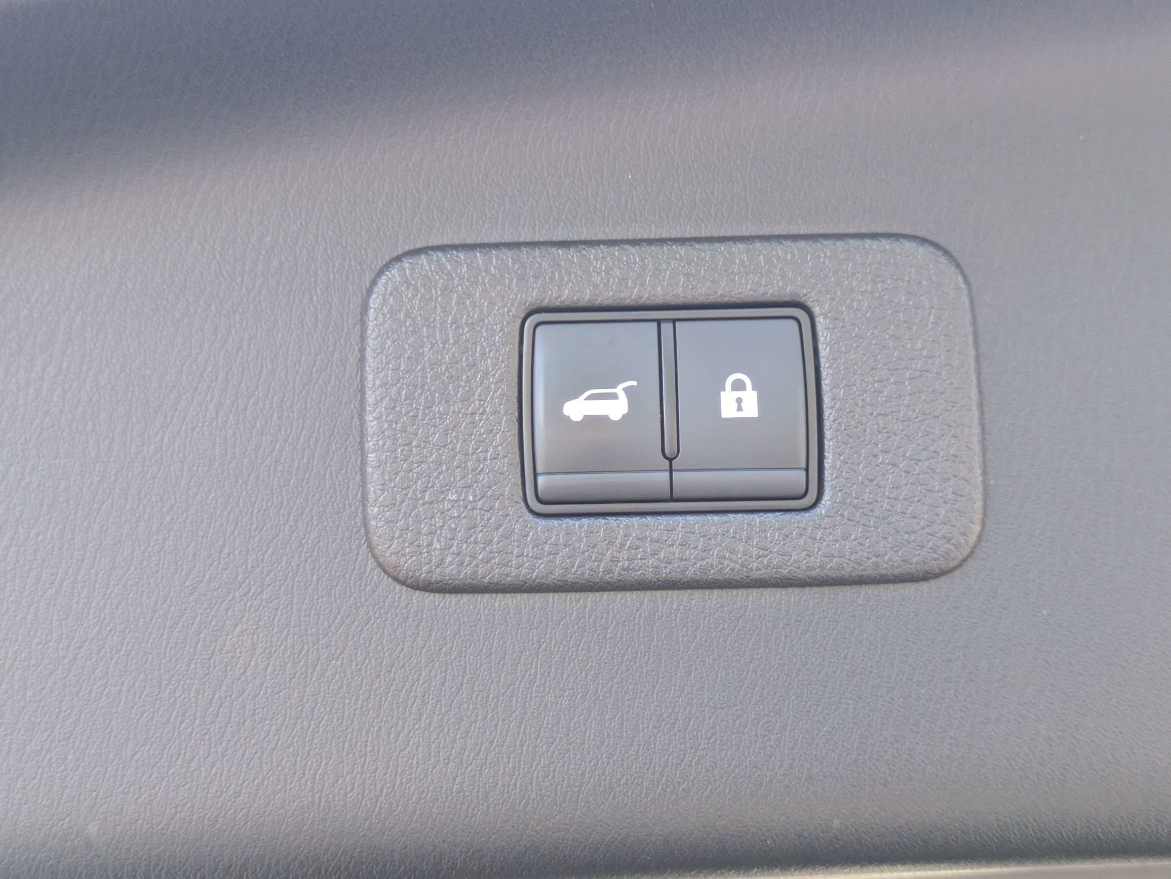 Used 2024 Black Nissan SL image 10