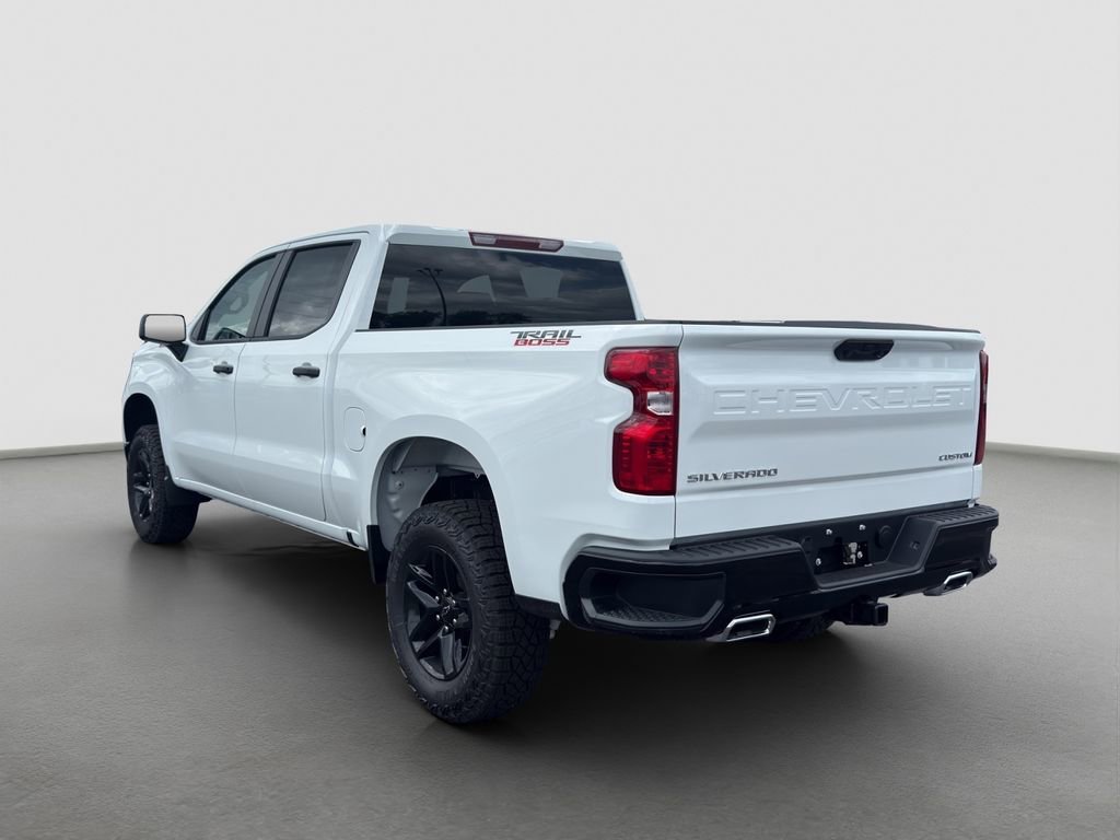 New 2026 Summit White Chevrolet Custom Trail Boss image 4