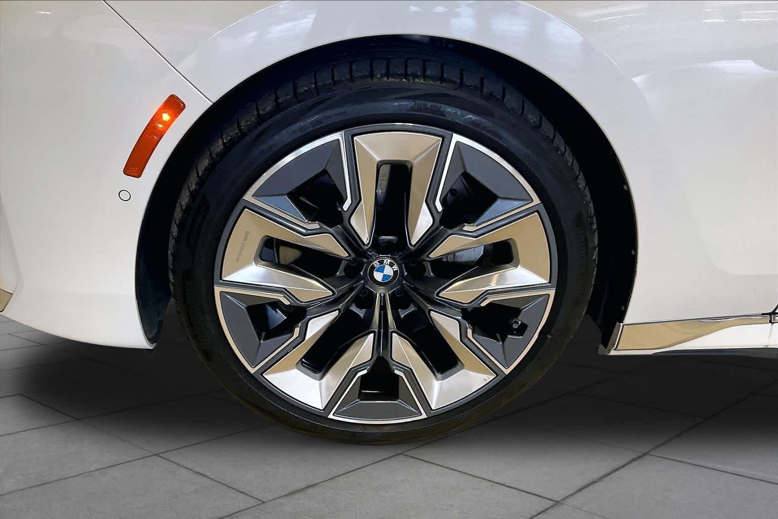Used 2025 Mineral White Metallic BMW eDrive50 image 10