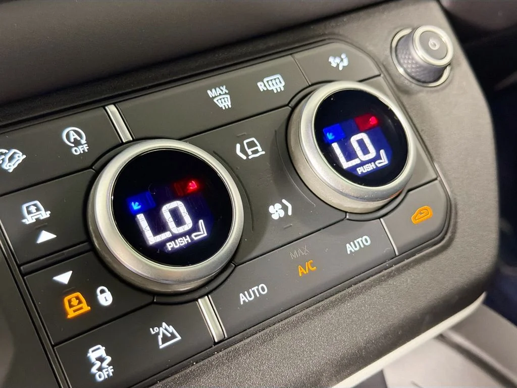 Used 2024 Gray Land Rover S image 16