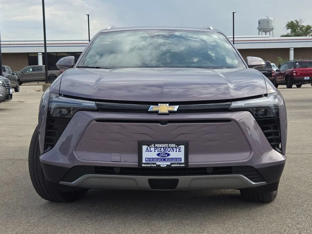 Used 2024 Chevrolet Blazer EV LT with VIN 3GNKDBRJXRS261265 for sale in Melrose Park, IL