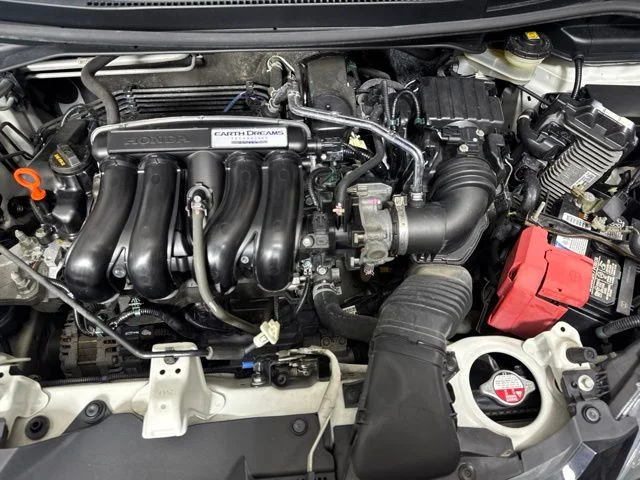 Used 2015 Silver Honda LX image 9