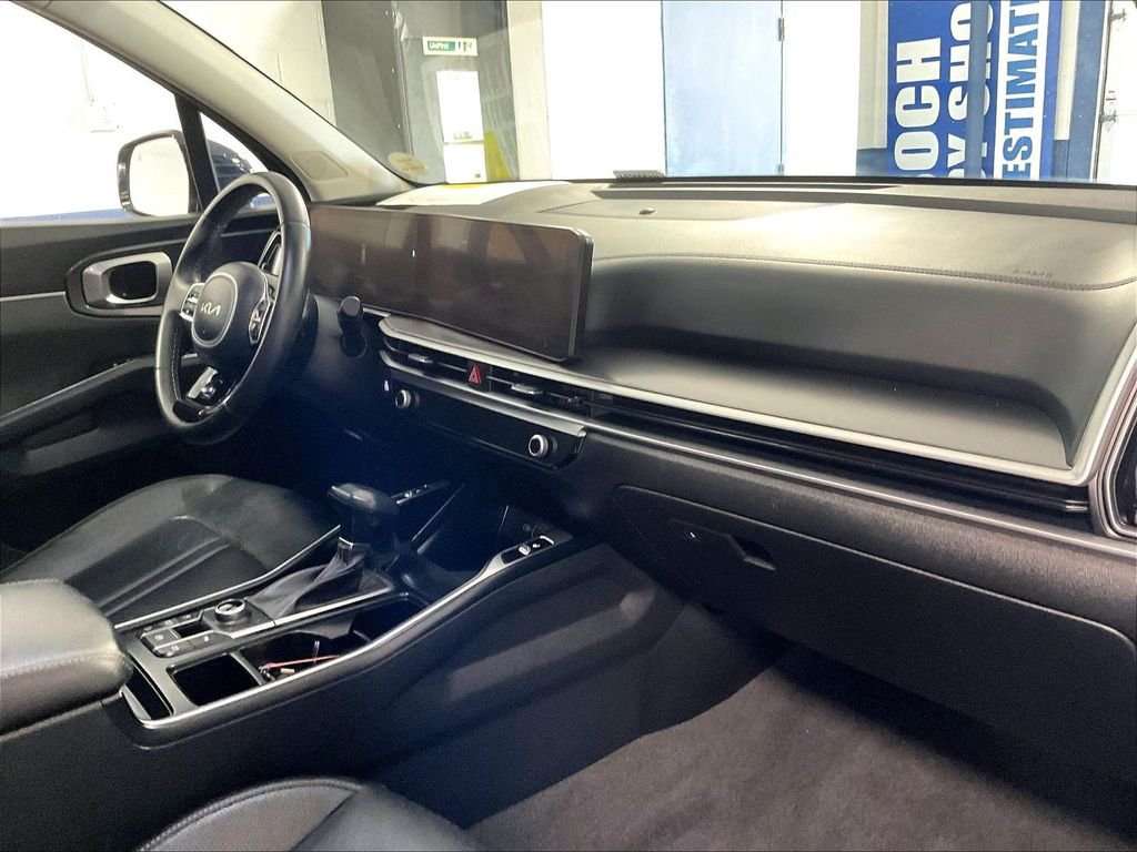 Used 2024 Black Kia S image 14