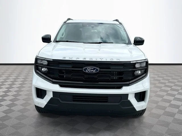 New 2026 Oxford White Ford Active image 2