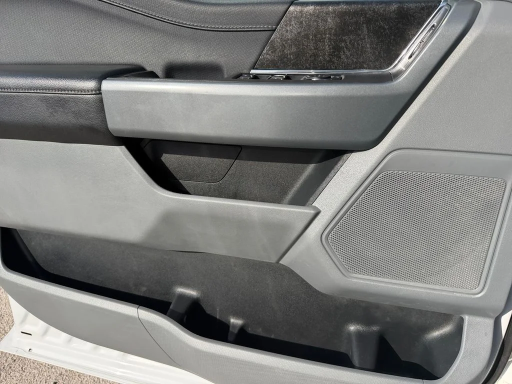 Used 2023 White Ford XLT image 11