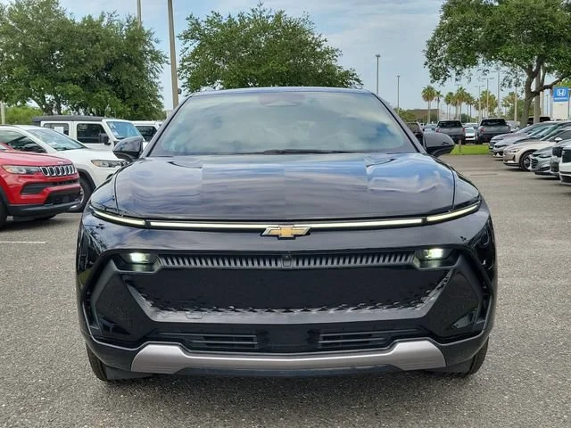 2025 Chevrolet Equinox EV 1LT - Photo 8