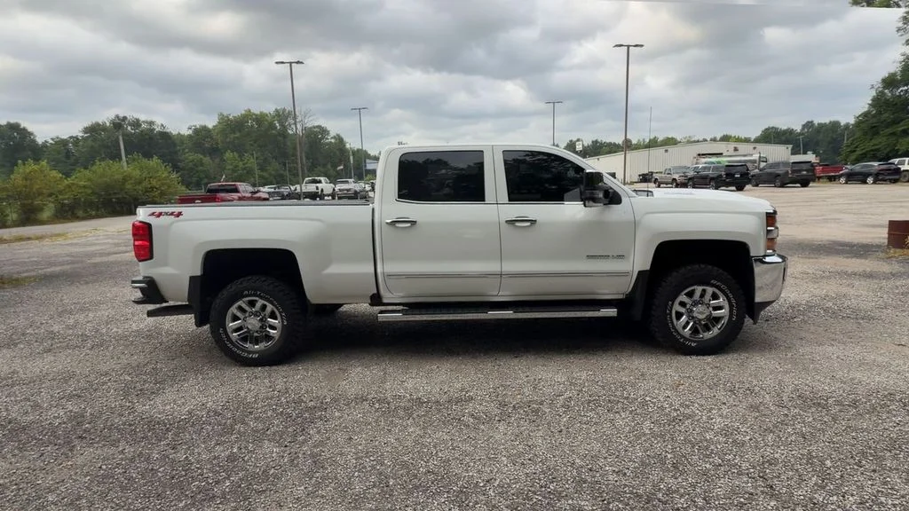 Used 2018 White Chevrolet LTZ image 9