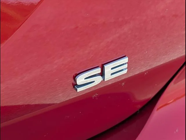 Used 2024 Red Diamond P62 Mitsubishi SE image 5