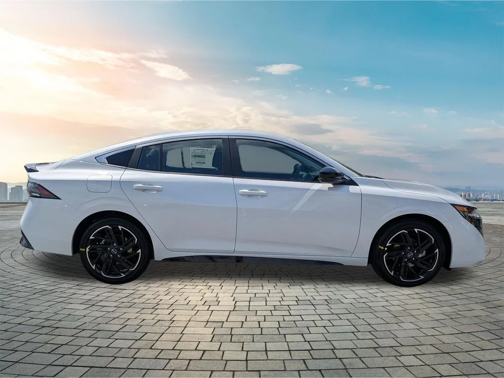 New 2027 Aspen White TriCoat Nissan SR image 3