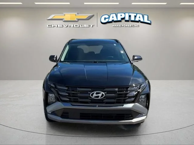 Used 2025 Black Hyundai SEL image 8