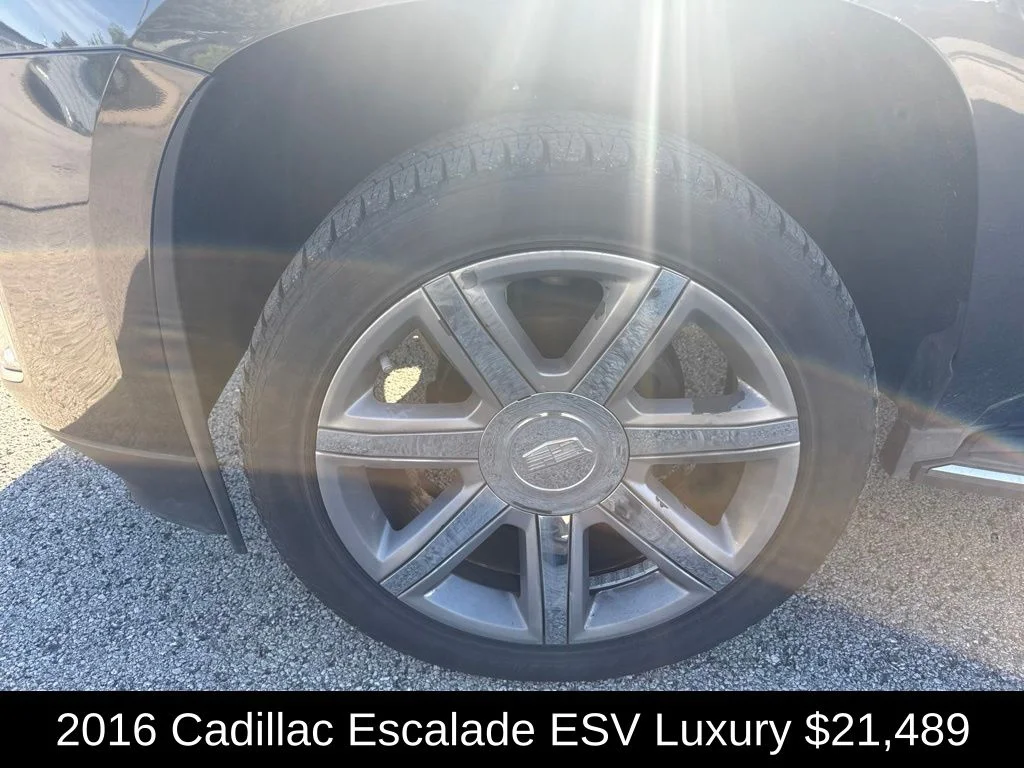 Used 2016 Gray Cadillac Luxury image 9