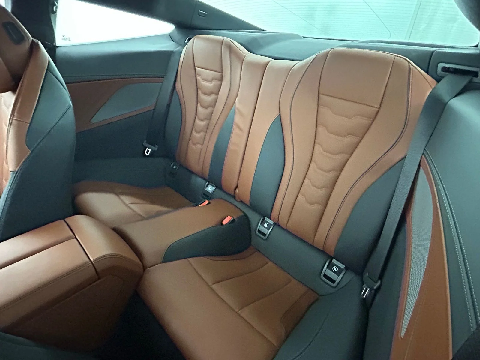 2026 BMW 8 Series 840i - Photo 33