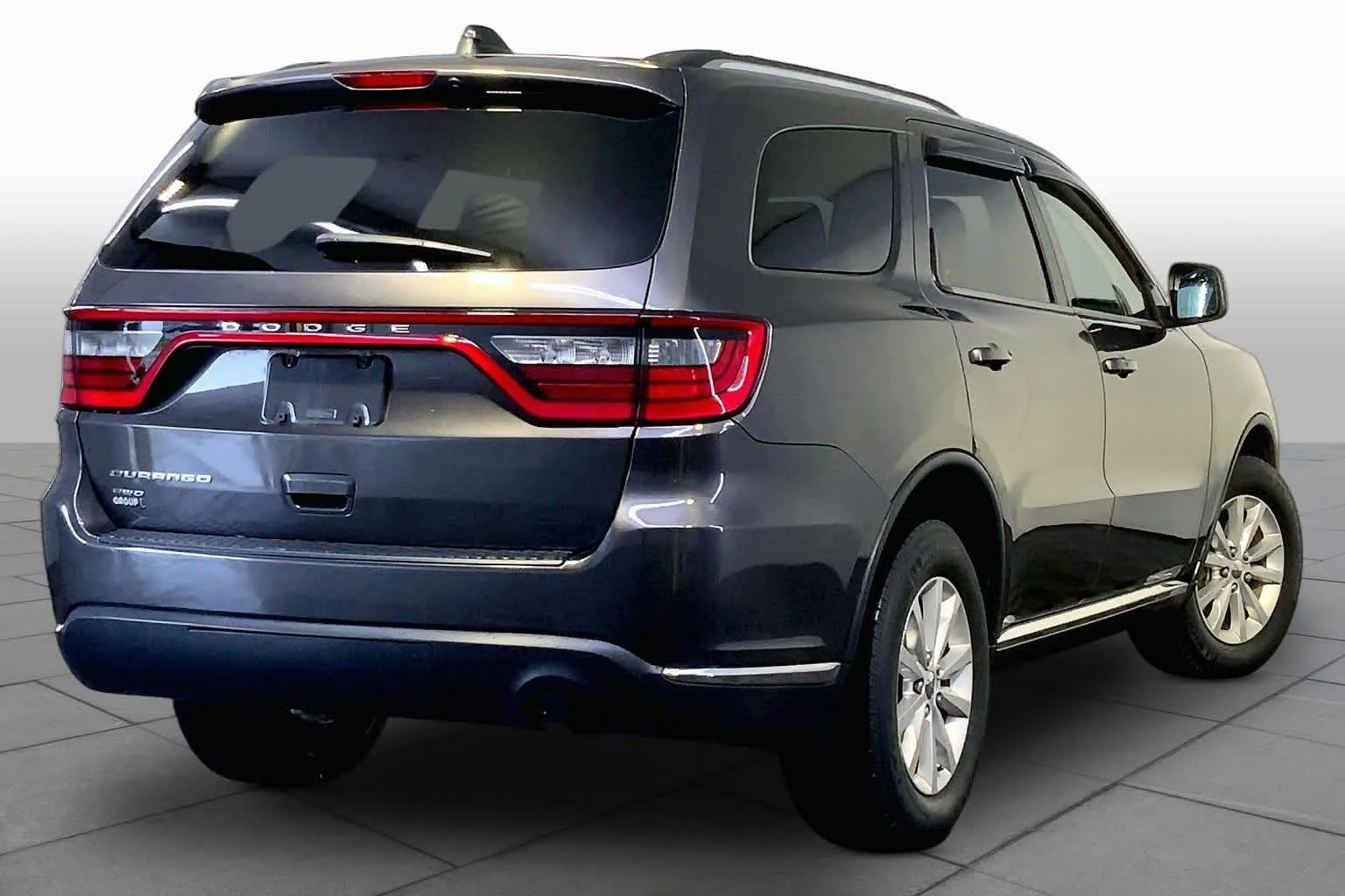 Used 2015 Granite Crystal Metallic Clearcoat Dodge SXT image 13