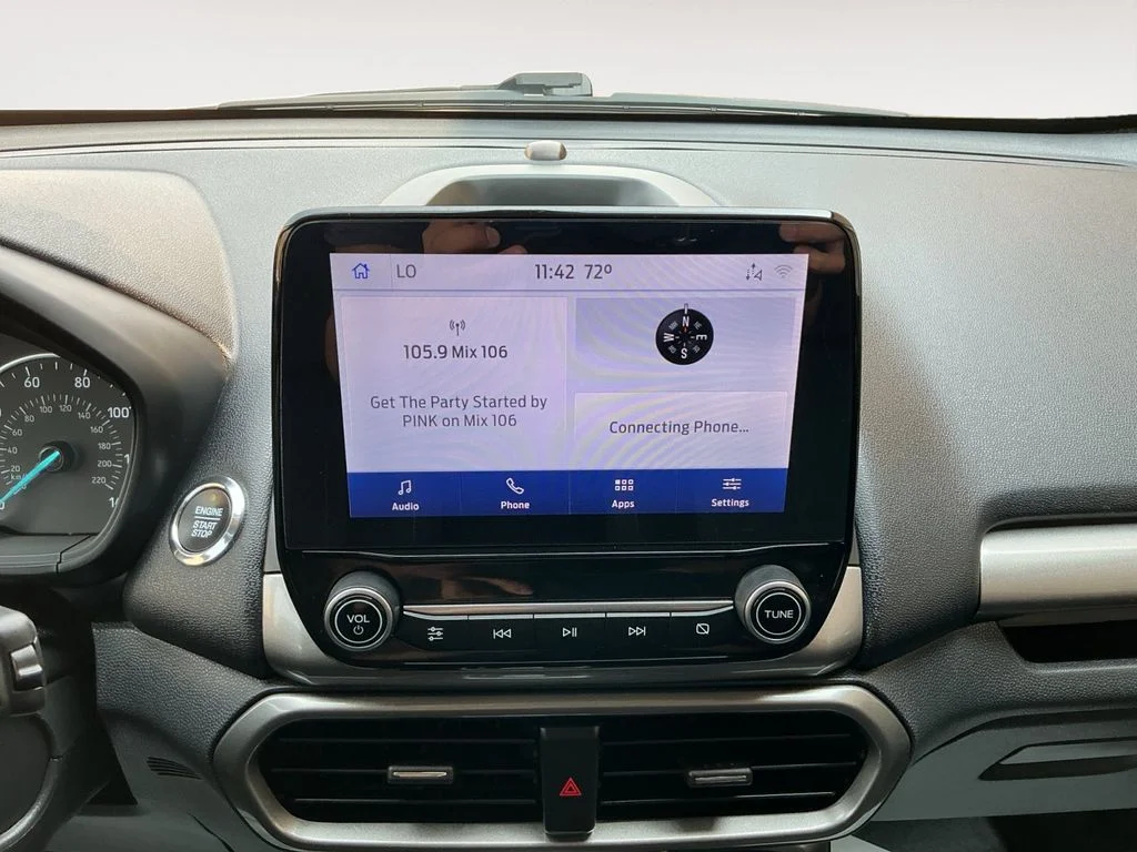 Used 2020 Red Ford SE image 15