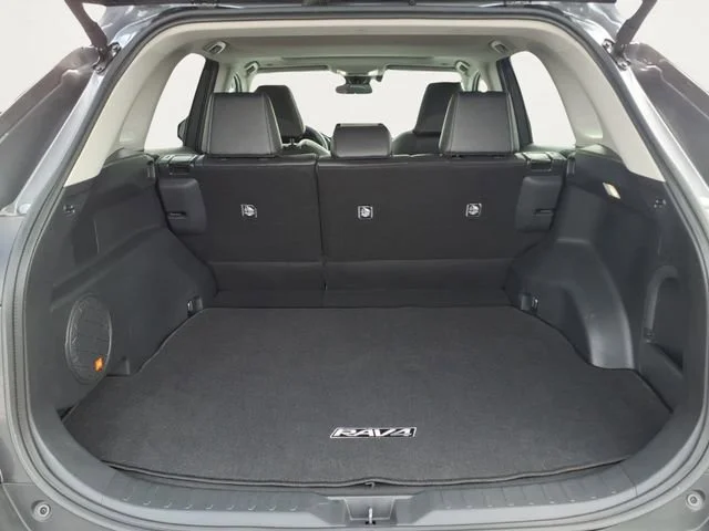 Used 2024 Gray Toyota XLE Premium image 19