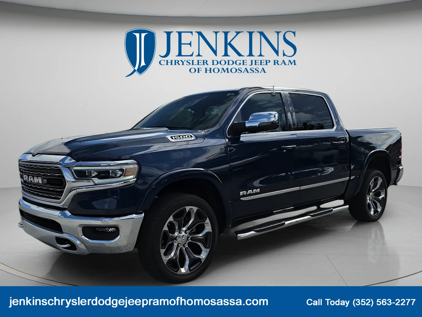 Used 2024 Patriot Blue Pearlcoat Ram Limited image 9