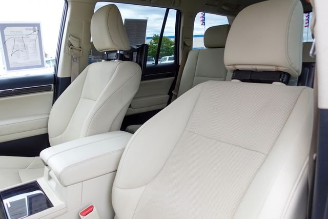 Used 2023 Silver Lexus 460 image 25