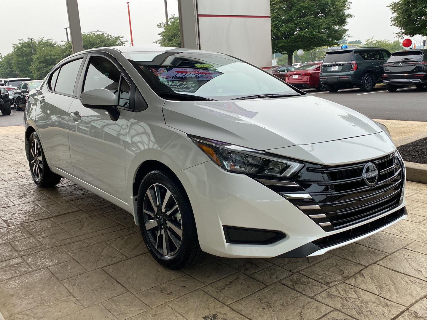 Certified Used 2025 Aspen White Tricoat Nissan SV image 3